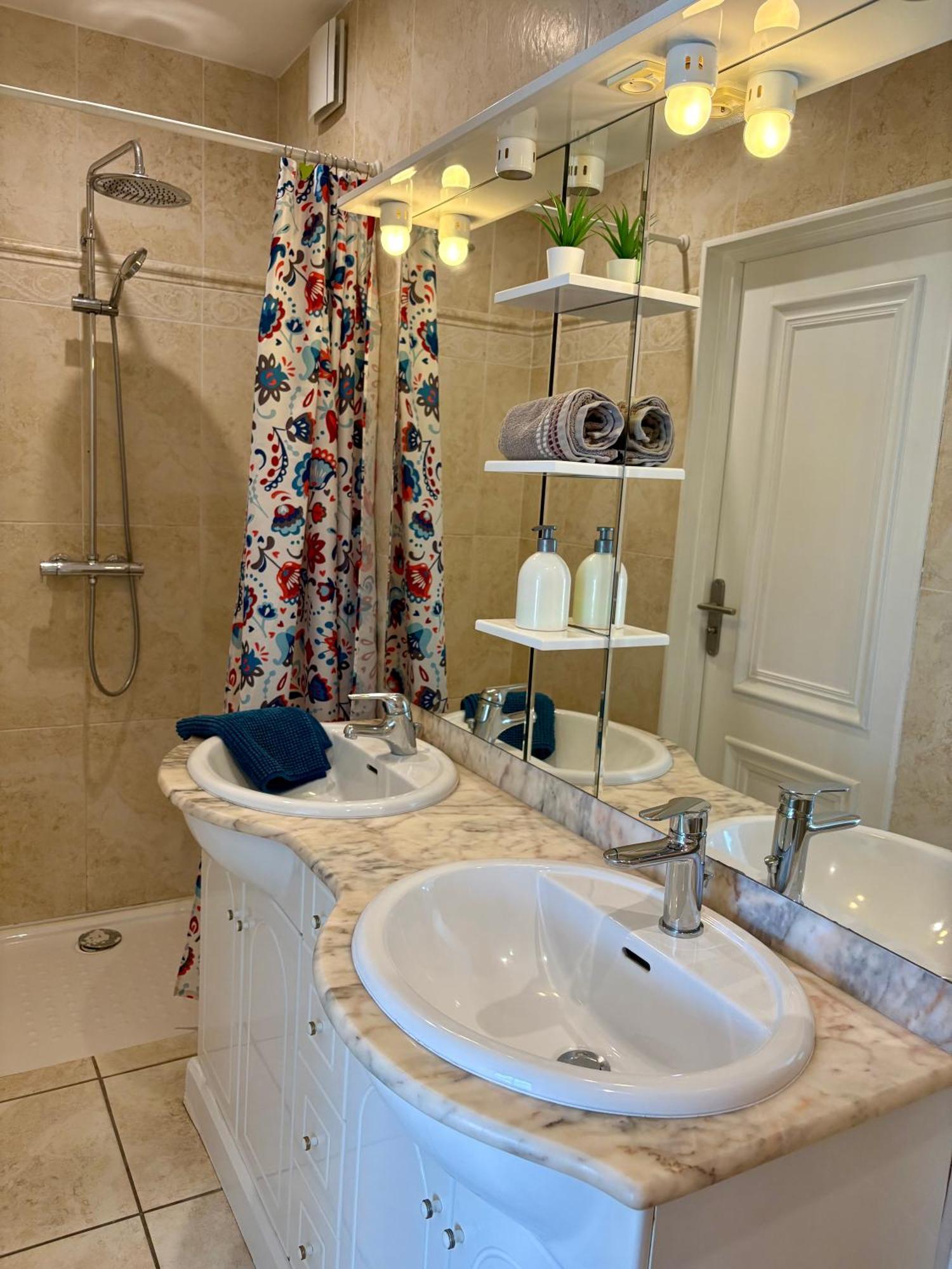 Bed and Breakfast Domaine Les Buis Saint-Fortunat-sur-Eyrieux Exterior foto