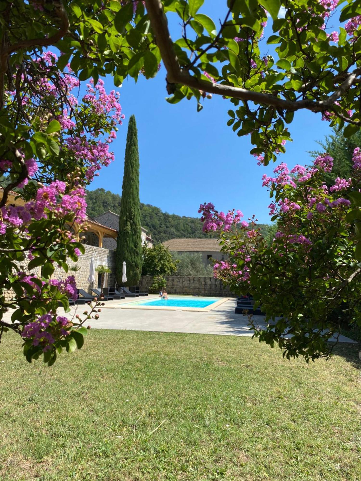 Bed and Breakfast Domaine Les Buis Saint-Fortunat-sur-Eyrieux Exterior foto